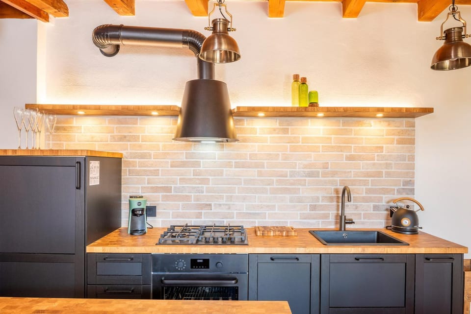 Pila Suite Apartment in Lake Garda