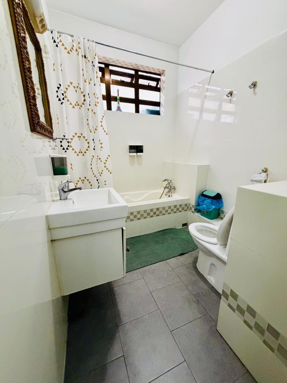 Bathroom, Bath