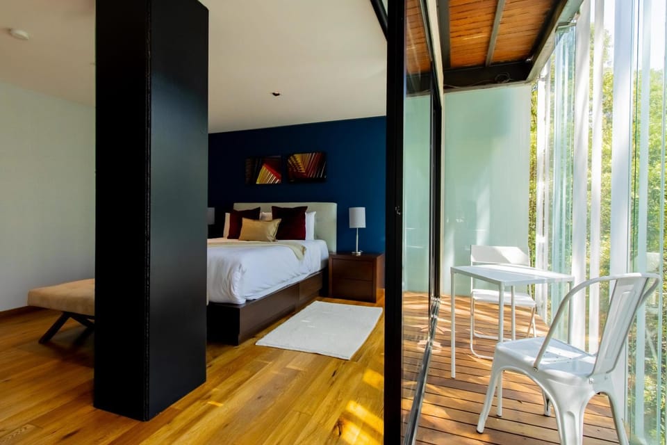 Capitalia Stylish Hideaway Apartment in Mexico City