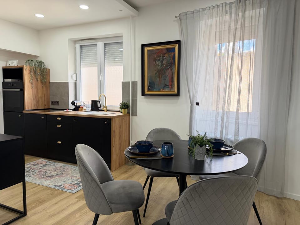Kitchen or kitchenette, Living room, Dining area
