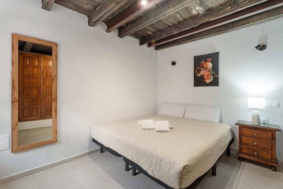 Property building, Living room, Bedroom