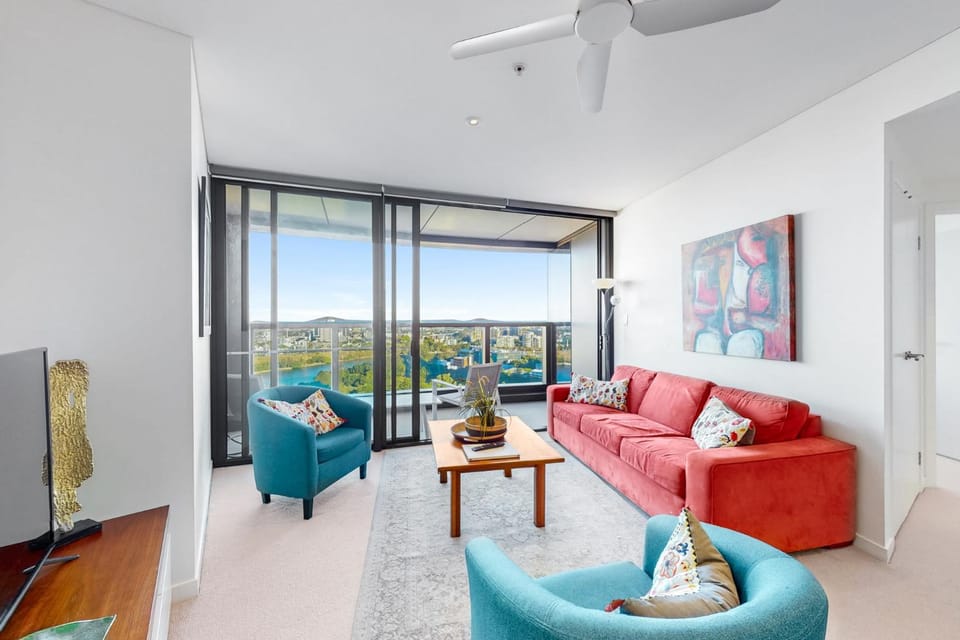 View (from property/room), View (from property/room), Balcony/Terrace, Balcony/Terrace, Living room, City view, City view, Garden view, Garden view, Mountain view, Mountain view, River view, River view, Street view, Street view
