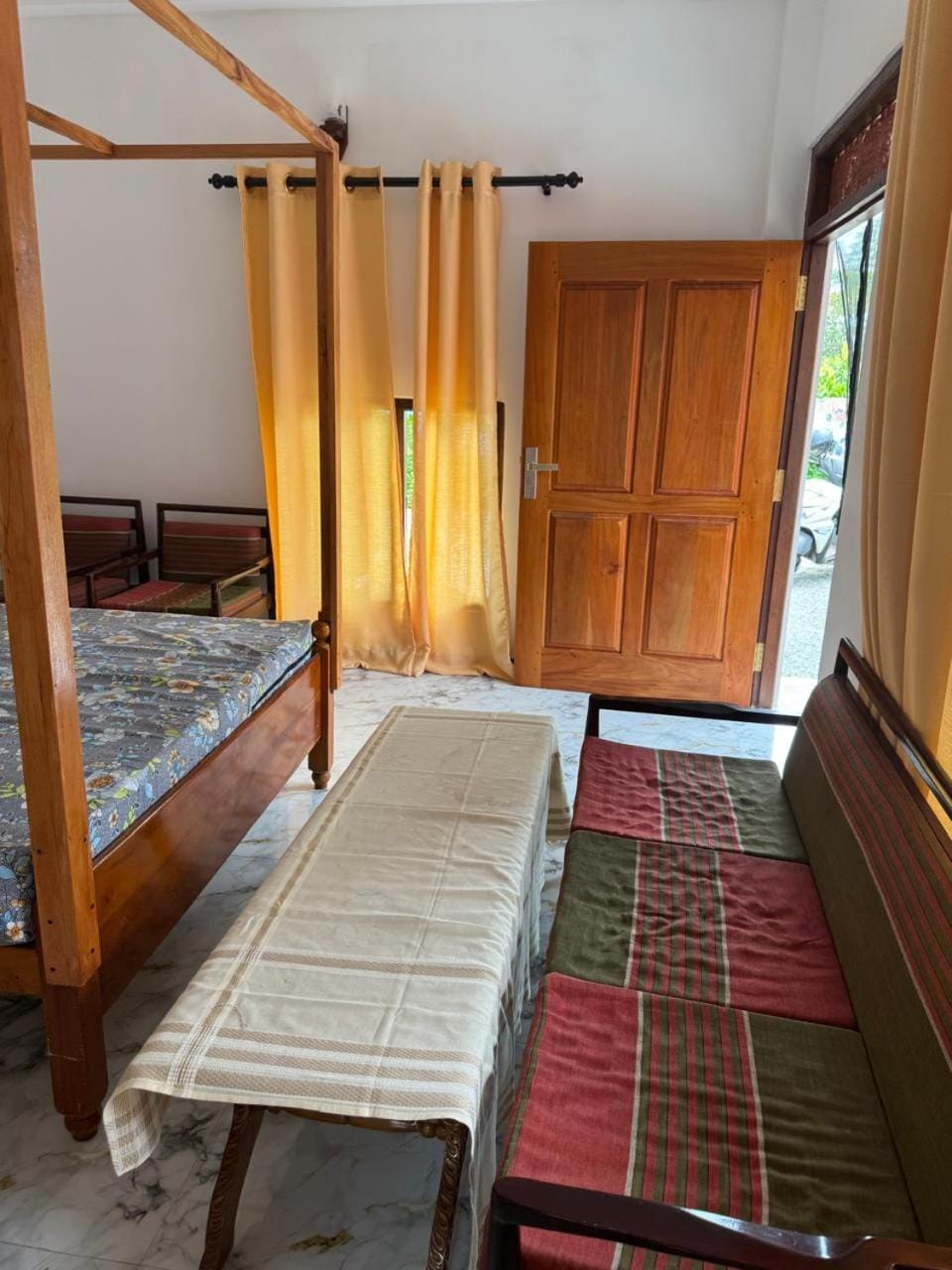 Bed, Living room, Seating area