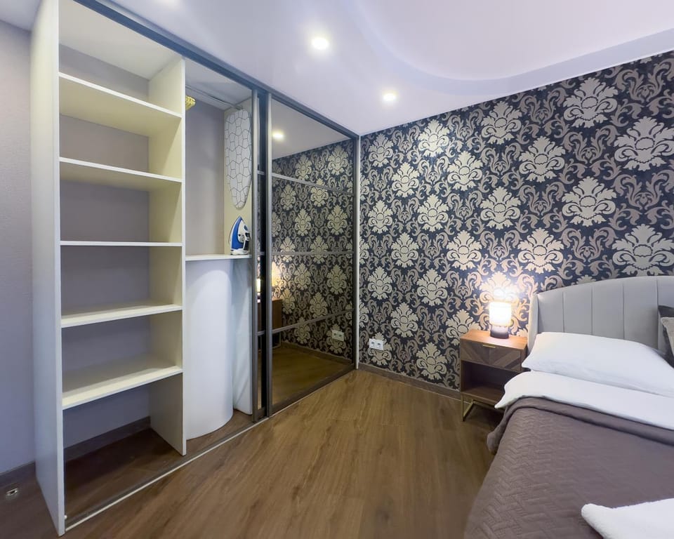 Bedroom, wardrobe