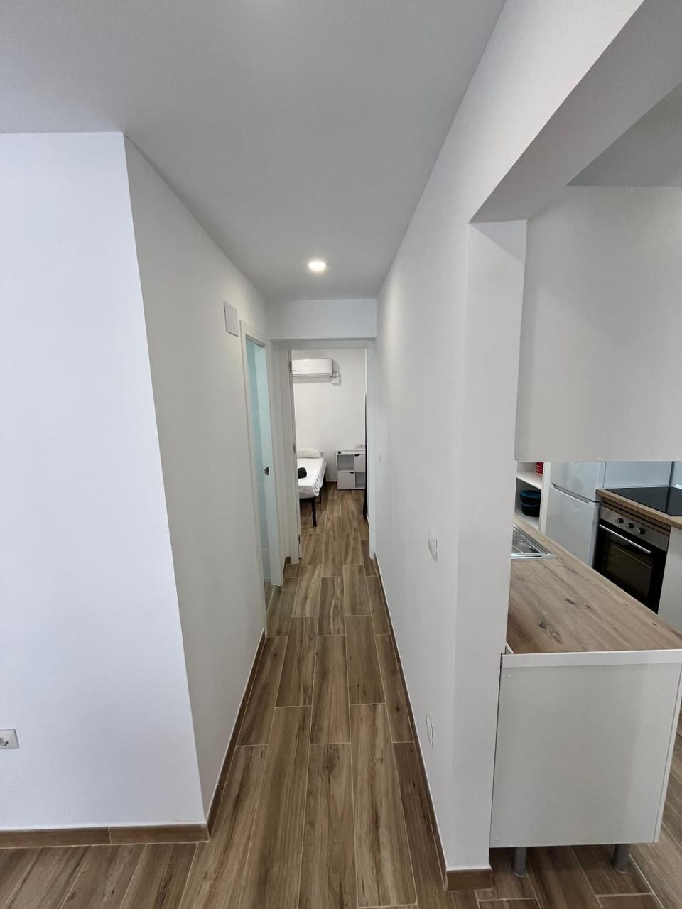 Kitchen or kitchenette, Bedroom