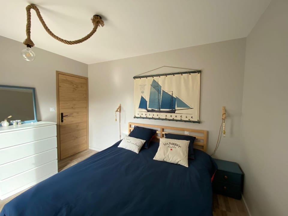 Living room, Bedroom