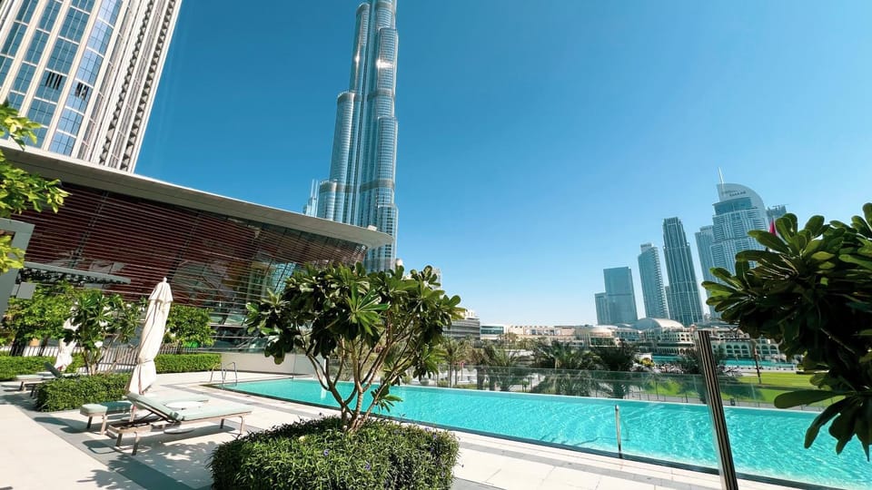 Day, Swimming pool