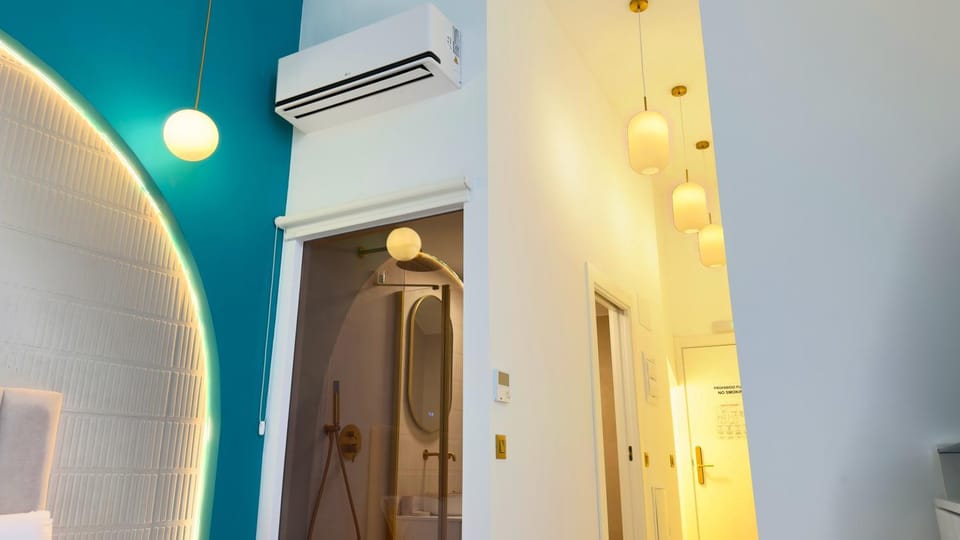 Shower, air conditioner