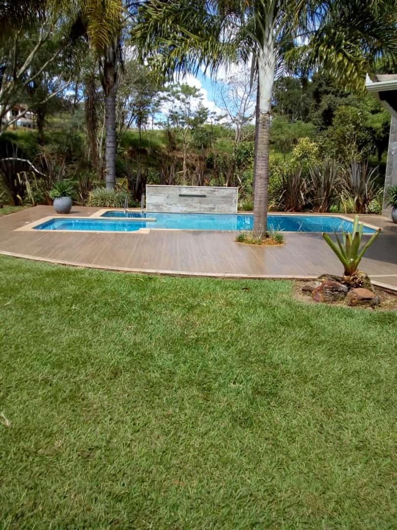 Chácara de Luxo São Sebastião do Paraíso House in State of São Paulo