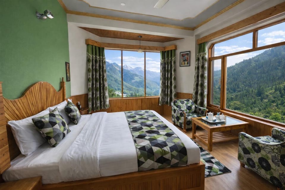 Woods Villa Cottages Manali - 1,2,3,4 Bedrooms Luxury Cottages & Villa Available in Manali with Scenic Mountain View, Manali Hotel in Manali