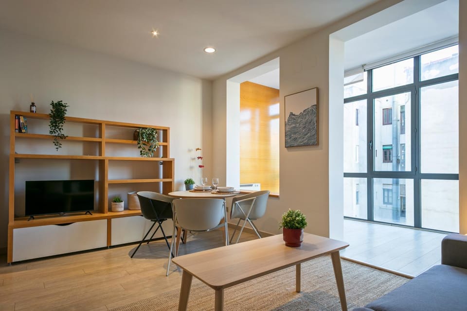 Living room, Dining area