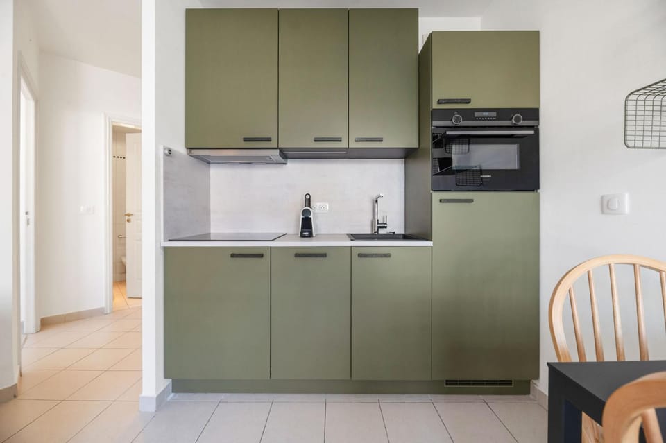 Queen Garden V, Charmant 2 pièces centre ville, AC, vue mer Apartment in Menton