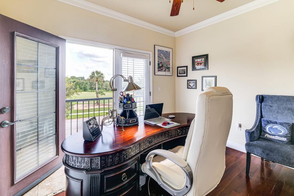 Pets Welcome, Golf Course Views: Reunion Retreat House in Osceola County
