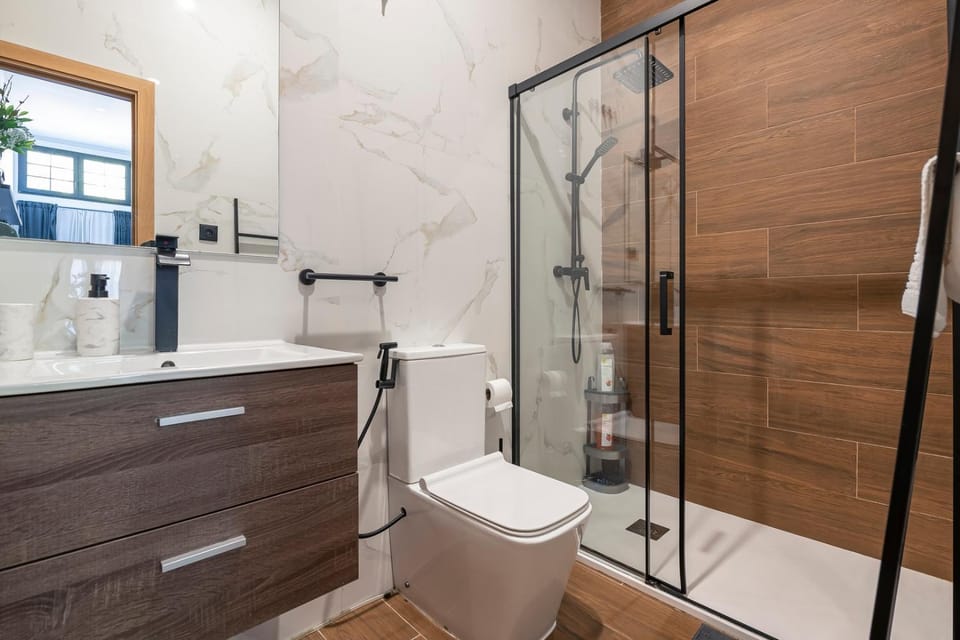 Elegant loft close to the airport by beBalmy Apartment in Madrid