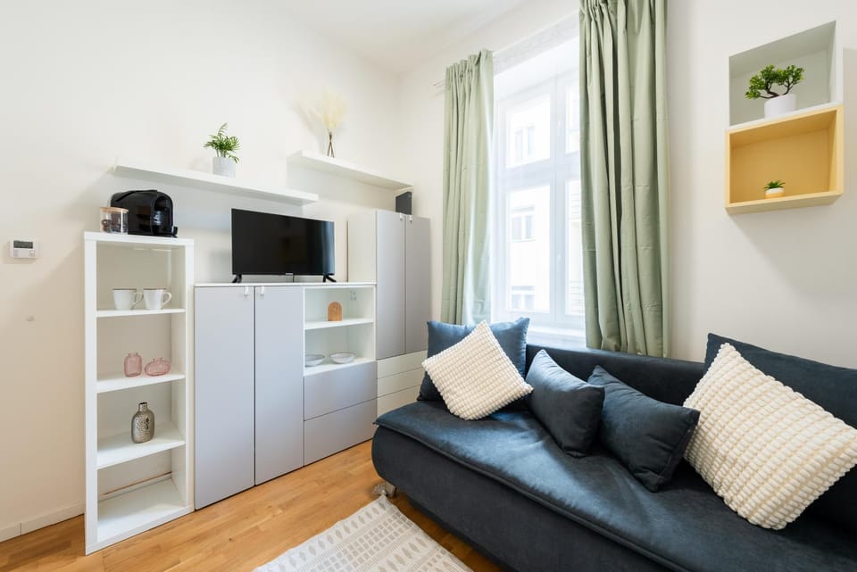 TV and multimedia, Seating area
