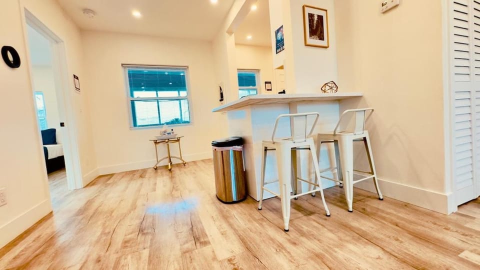 Oasis on Atlantic Drive On Strip Apartment in Florida