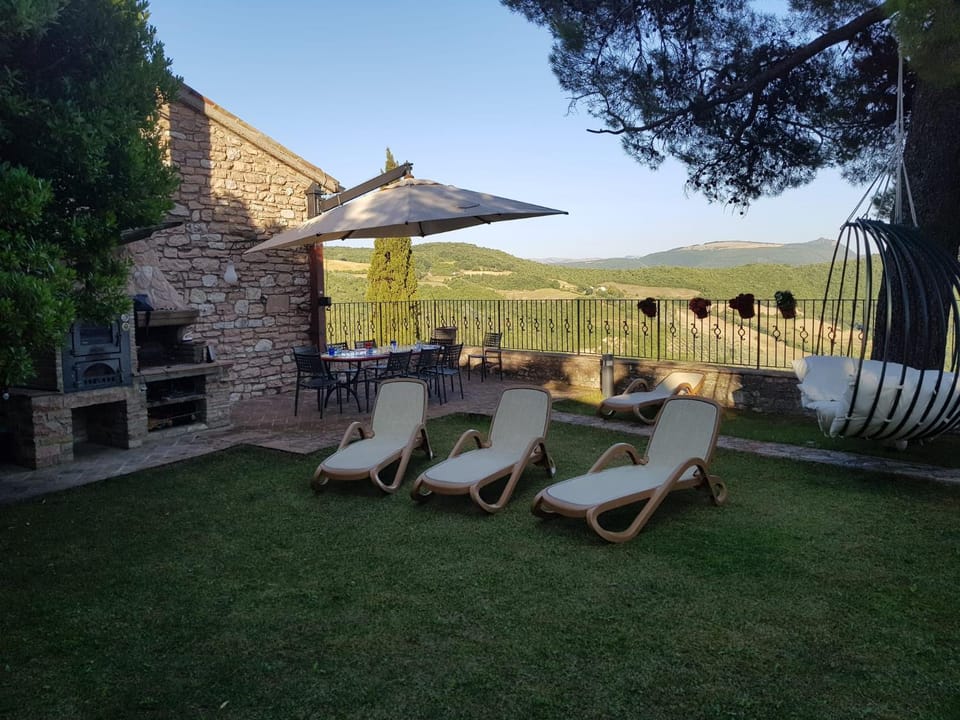 BBQ facilities, Garden, Balcony/Terrace