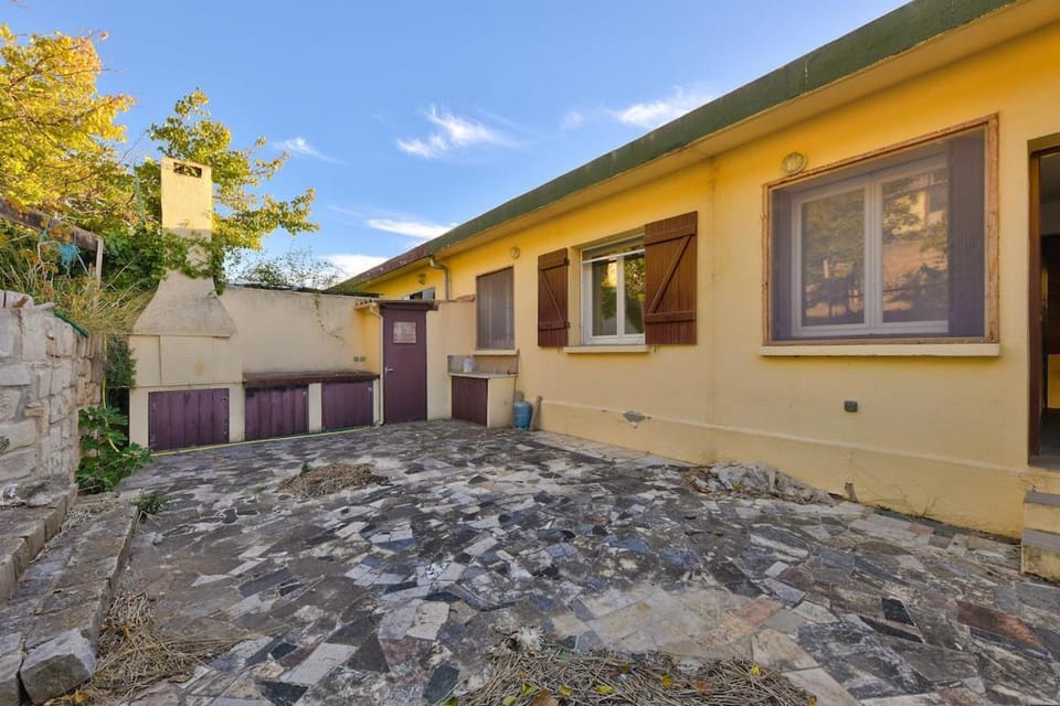 Cosy 5BR house with a lovely terrace Apartment in Marseille