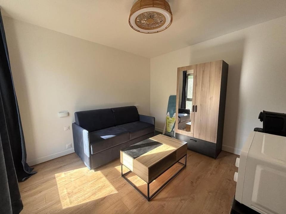 New Apartment Hotel Palais des Congrès Porte Maillot 31 Apartment in Levallois-Perret