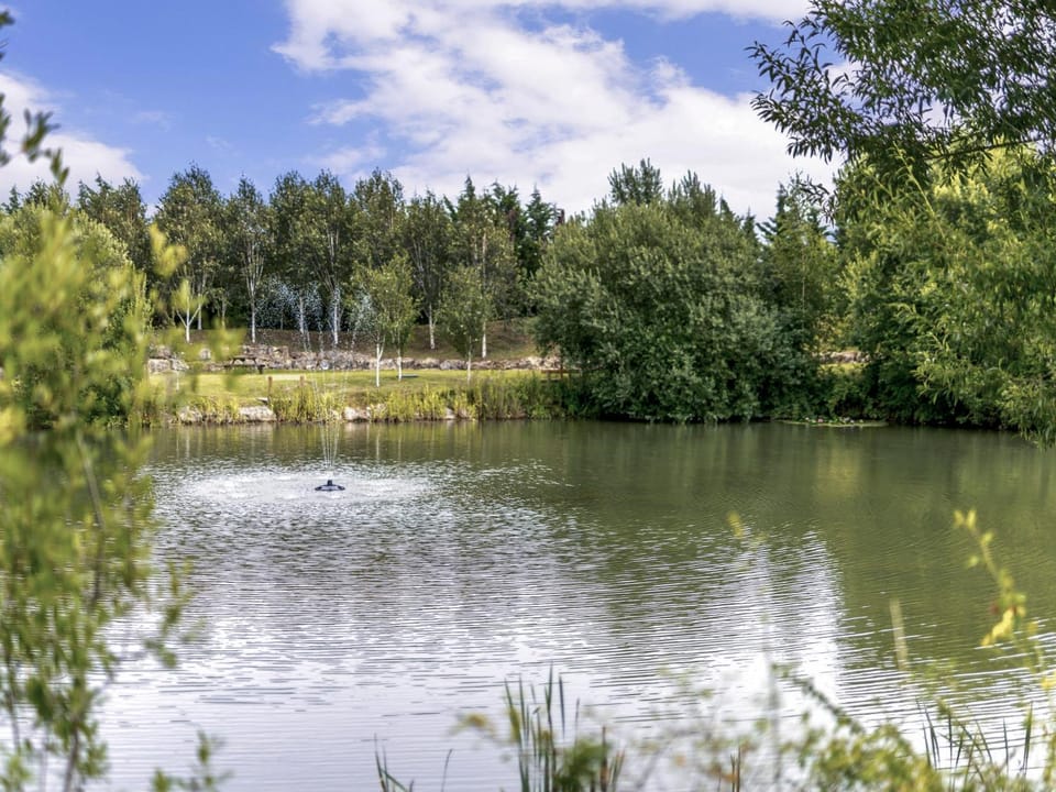 Landal Rockingham Forest Campground/ 
RV Resort in Huntingdonshire District
