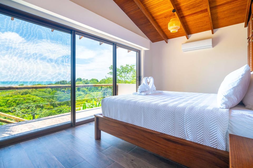 NEW-Gated-Panoramic sunset ocean view-pool-4 suite House in Puntarenas Province
