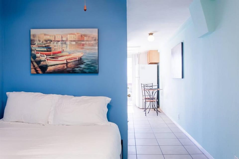 Great Views Studio apartment near Little Italy House in San Diego