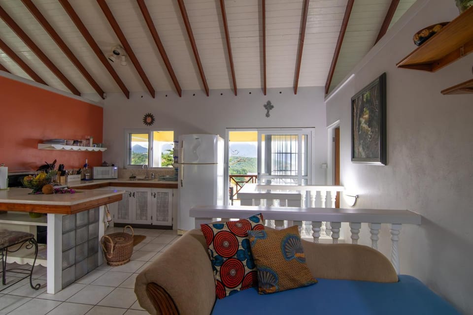 Living room, Seating area, Family