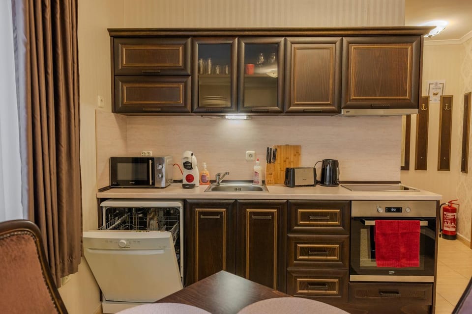Kitchen or kitchenette