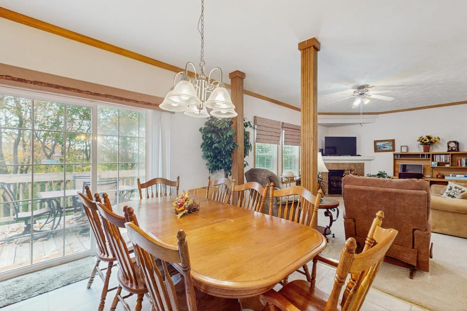 Paradise on Pinnacle House in Beech Mountain