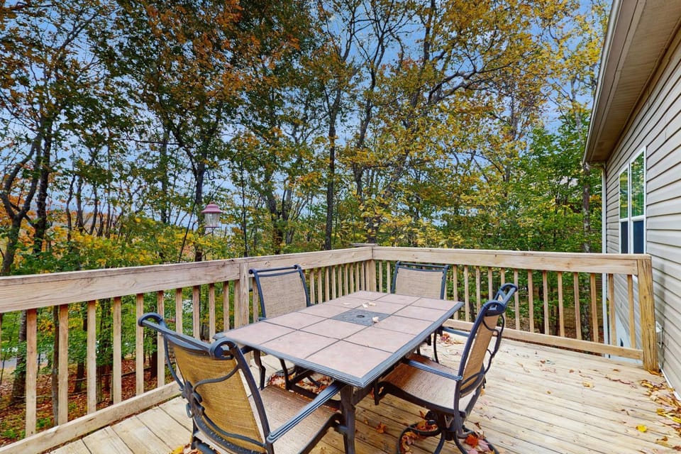 Paradise on Pinnacle House in Beech Mountain