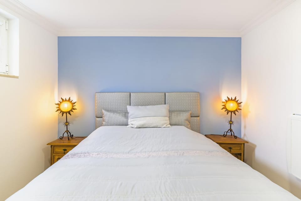 Living room, Bedroom