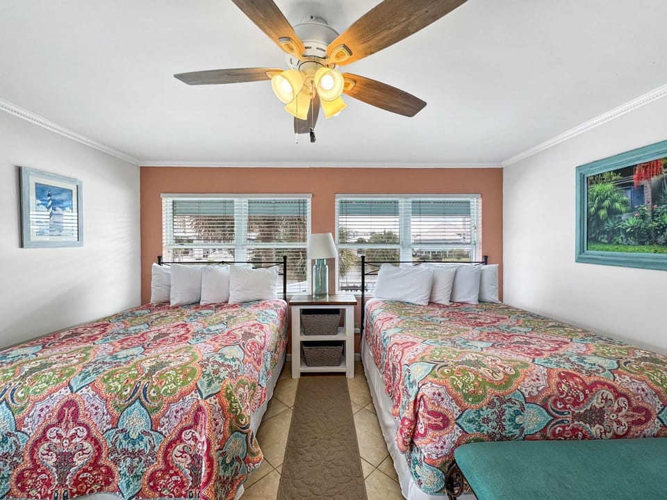 Bonnie Dune - Retreat for 8 House in West Beach