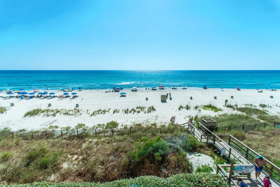 Majestic Beach Towers 1-1903 by Emerald Coast Rereats House in Long Beach
