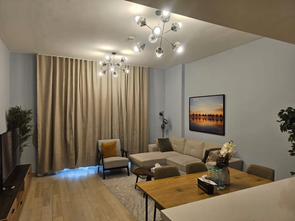 Central 2BR Apt Yas F1 Circuit Apartment in Abu Dhabi