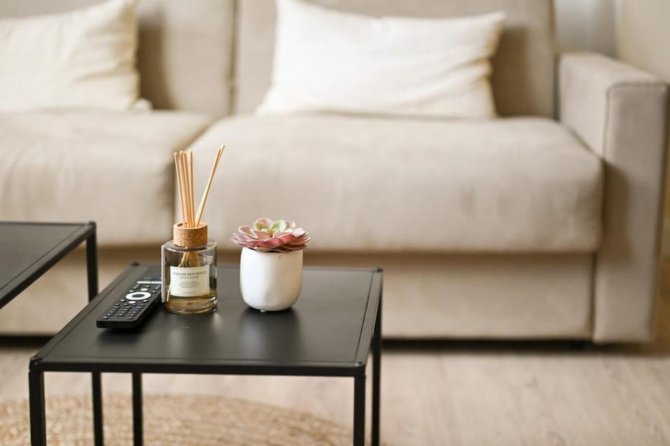 TV and multimedia, Living room, Seating area, Dining area, furniture, internet, storage