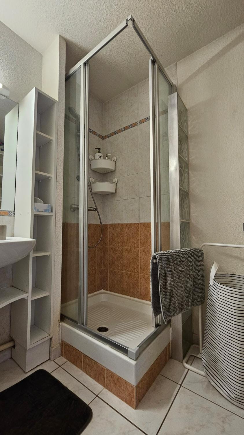Seaside House for Four with Air Conditioning and Parking Apartment in Occitanie