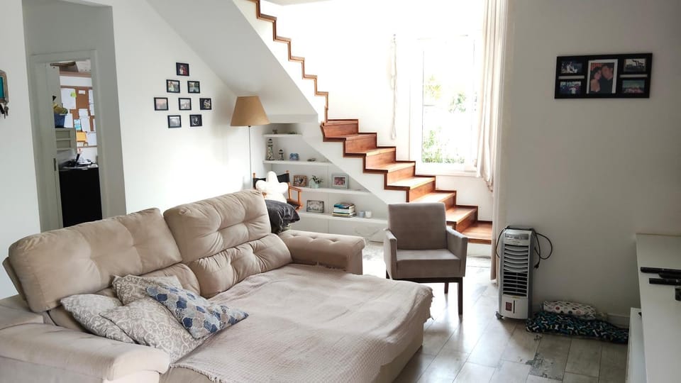 Quarto em casa compartilhada - aqui vc vai se sentir em casa Vacation rental in Bombinhas