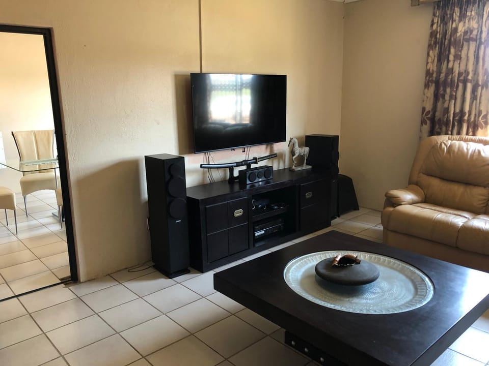 Horizon small holding Villa in South Africa