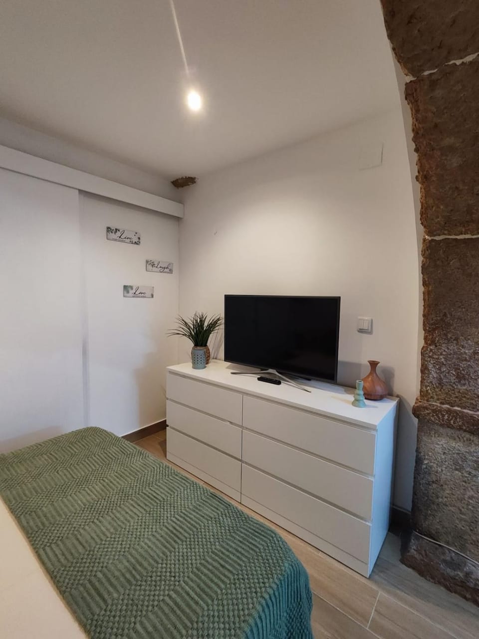TV and multimedia, Bedroom