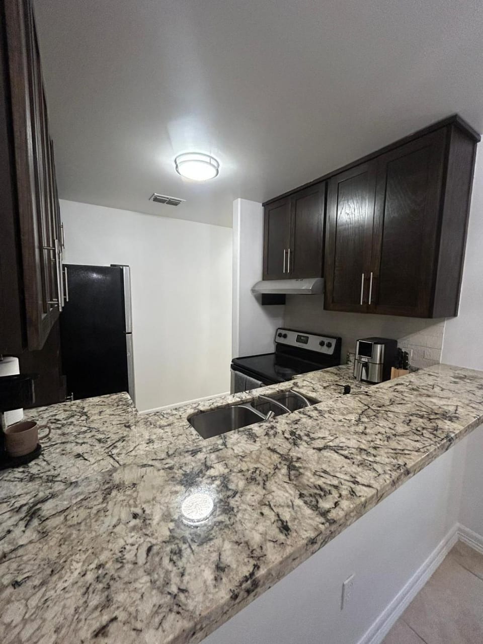 Fully Furnished 2 bedroom Apartment in Brownsville