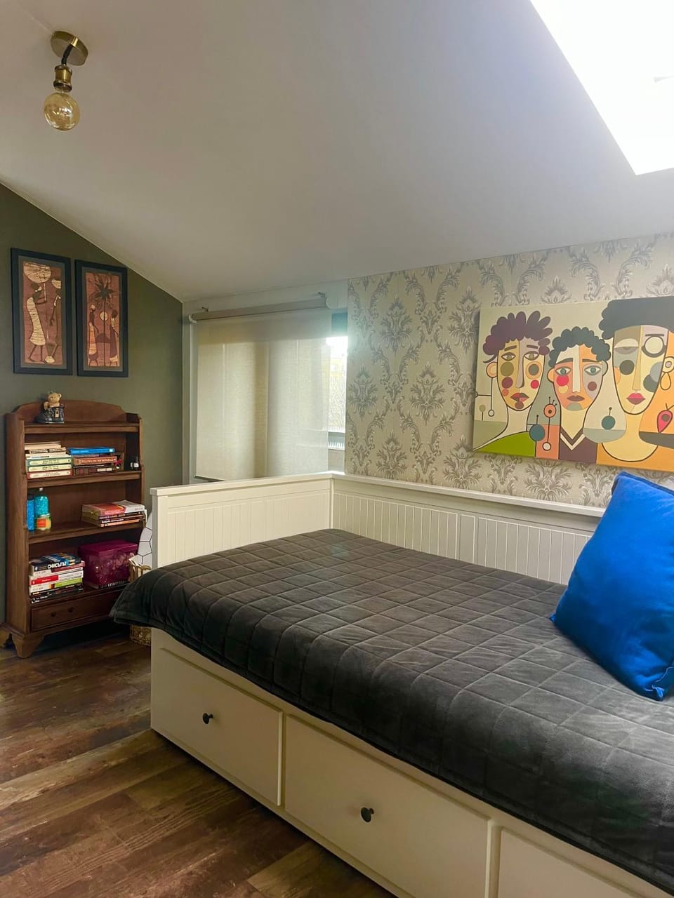 Photo of the whole room