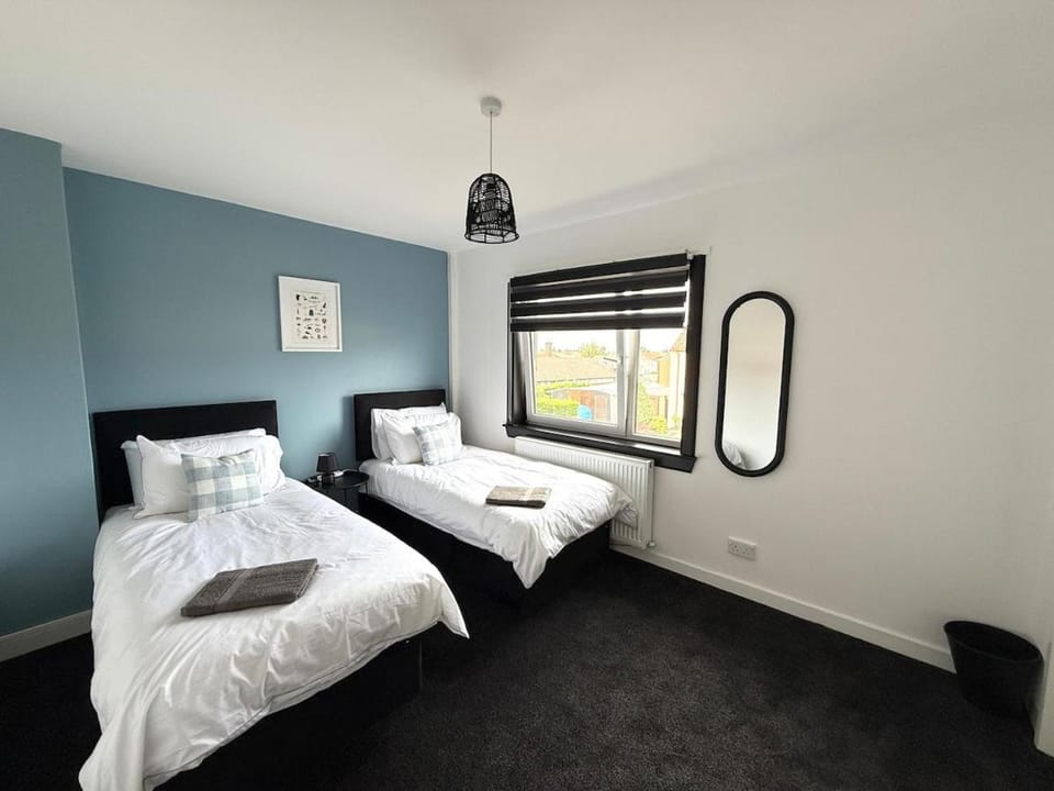 Cosy central house in St Andrews - close to golf, beach, university and free parking House in Saint Andrews