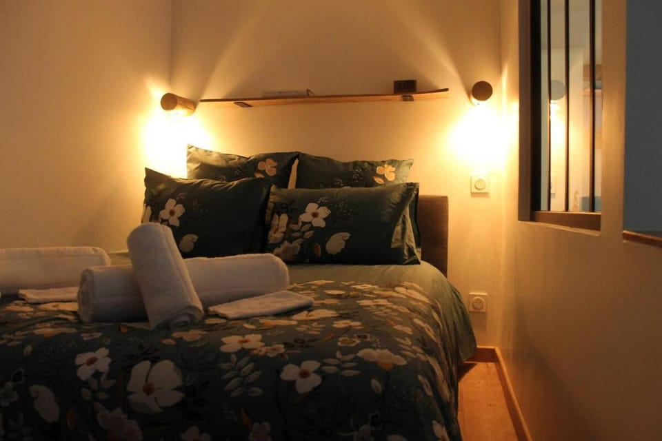 Studio cosy & ses troglos "Chez Evariste" House in Nouvelle-Aquitaine