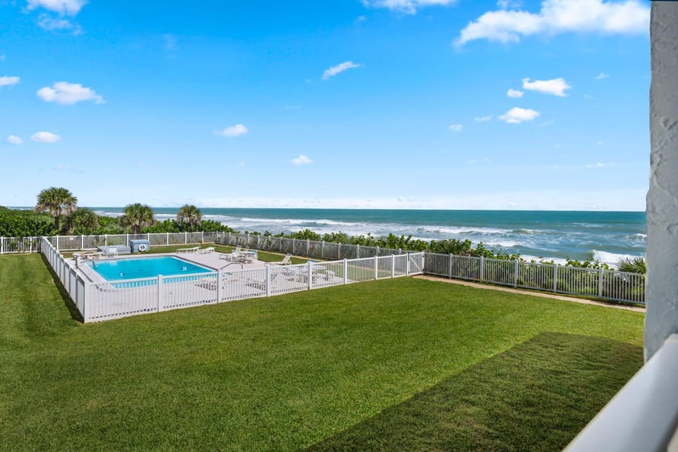 Day, Garden, Pool view, Sea view, Swimming pool, Swimming pool, sunbed
