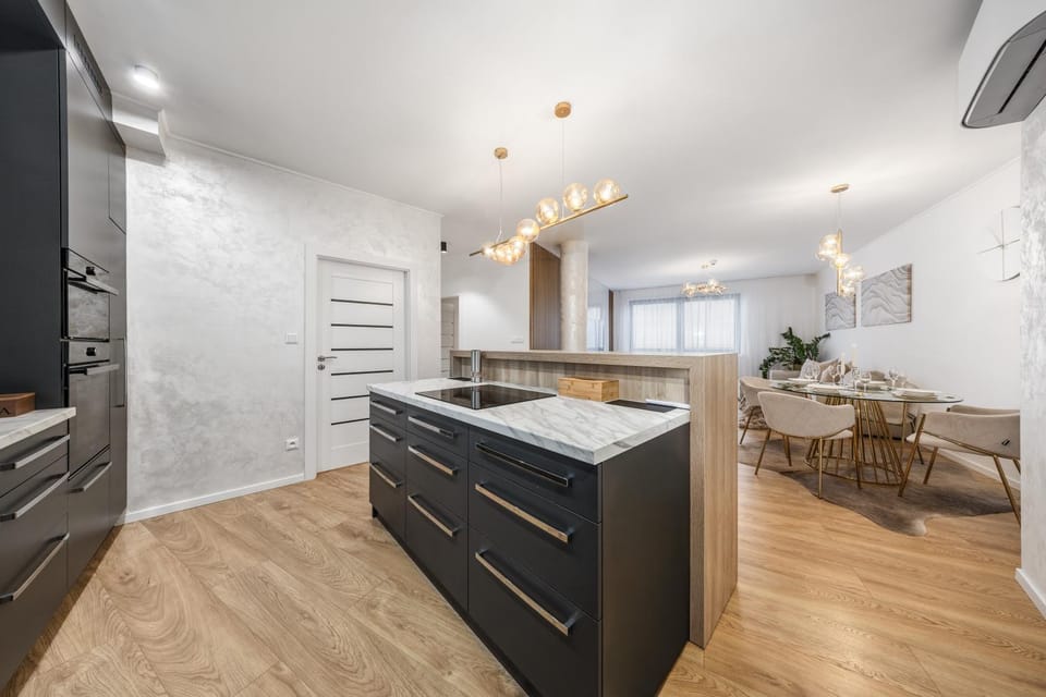 TV and multimedia, Kitchen or kitchenette, Living room, Seating area, Dining area, minibar, oven, pet friendly, stove