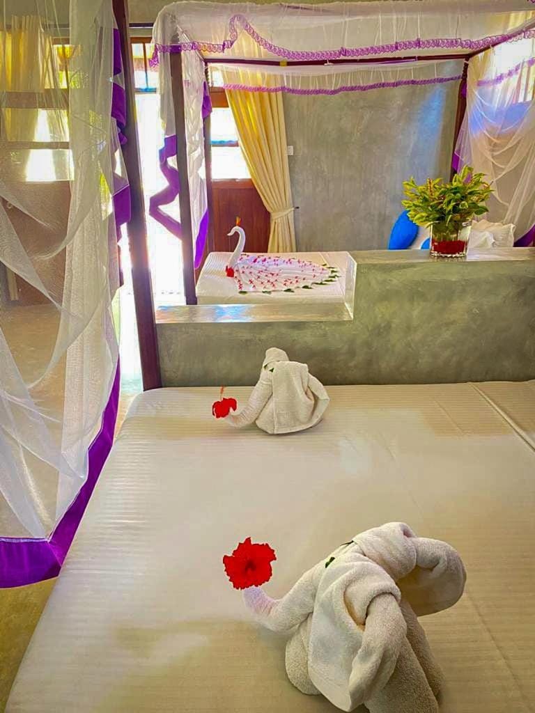 Mangrove Beach Chalets Hotel in Southern Province