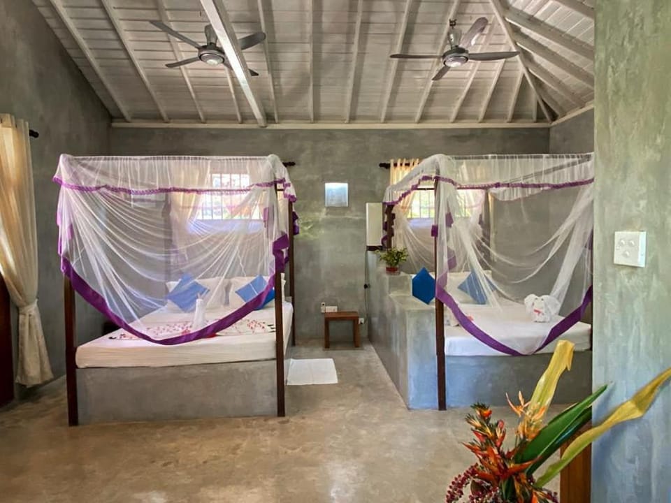 Mangrove Beach Chalets Hotel in Southern Province