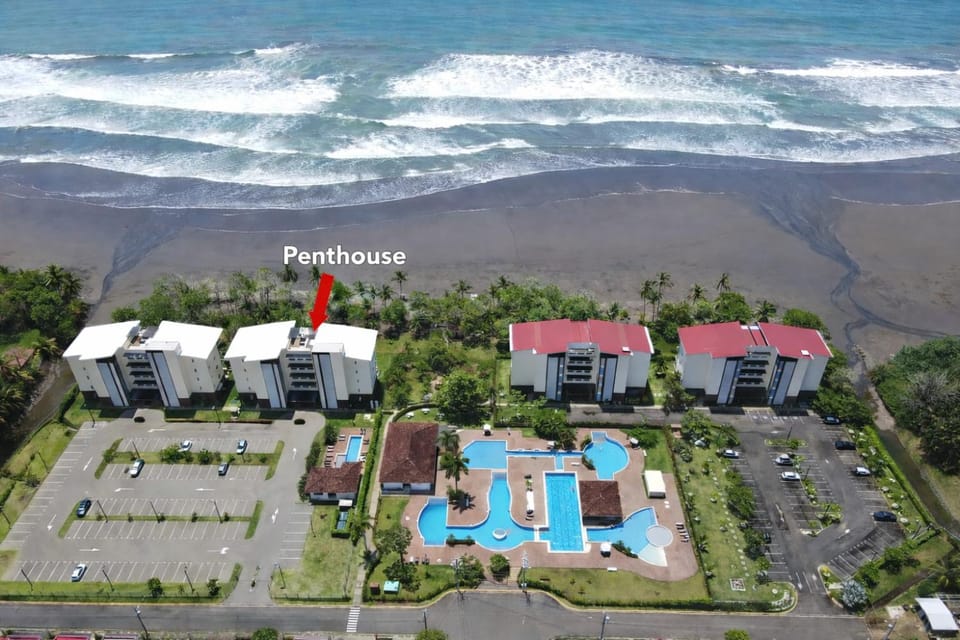Beach, Swimming pool