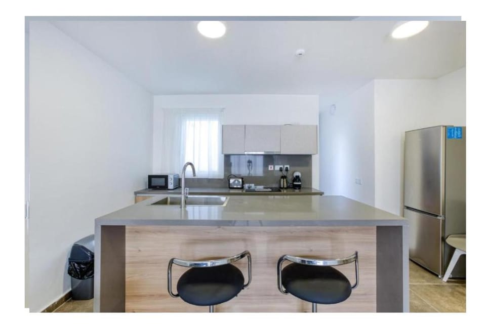 Peaceful 2BR Seaside Penthouse - by HostMT Apartment in Saint Paul's Bay