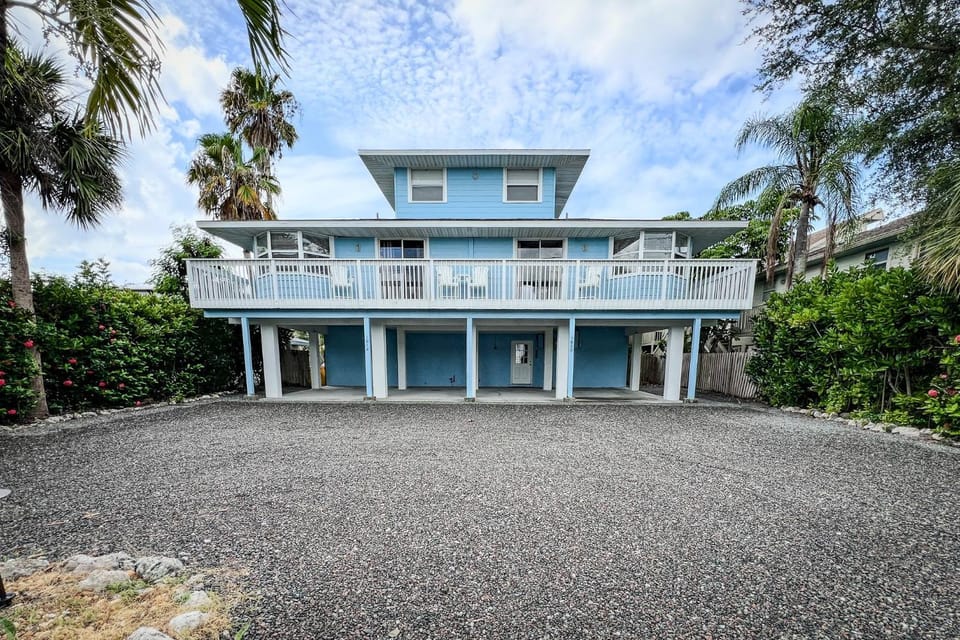 Siesta Key Exclusive Beachside Compound 3 Units Apartment in Florida
